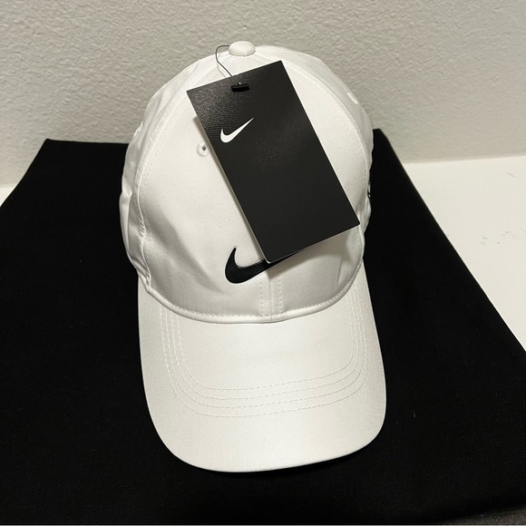 NIKE GOLF CLUB UNISEX CAP HAT MEDIUM LARGE WHITE SNAPBACK DRIFIT SWOOSH MONOGRAM - Picture 4 of 8